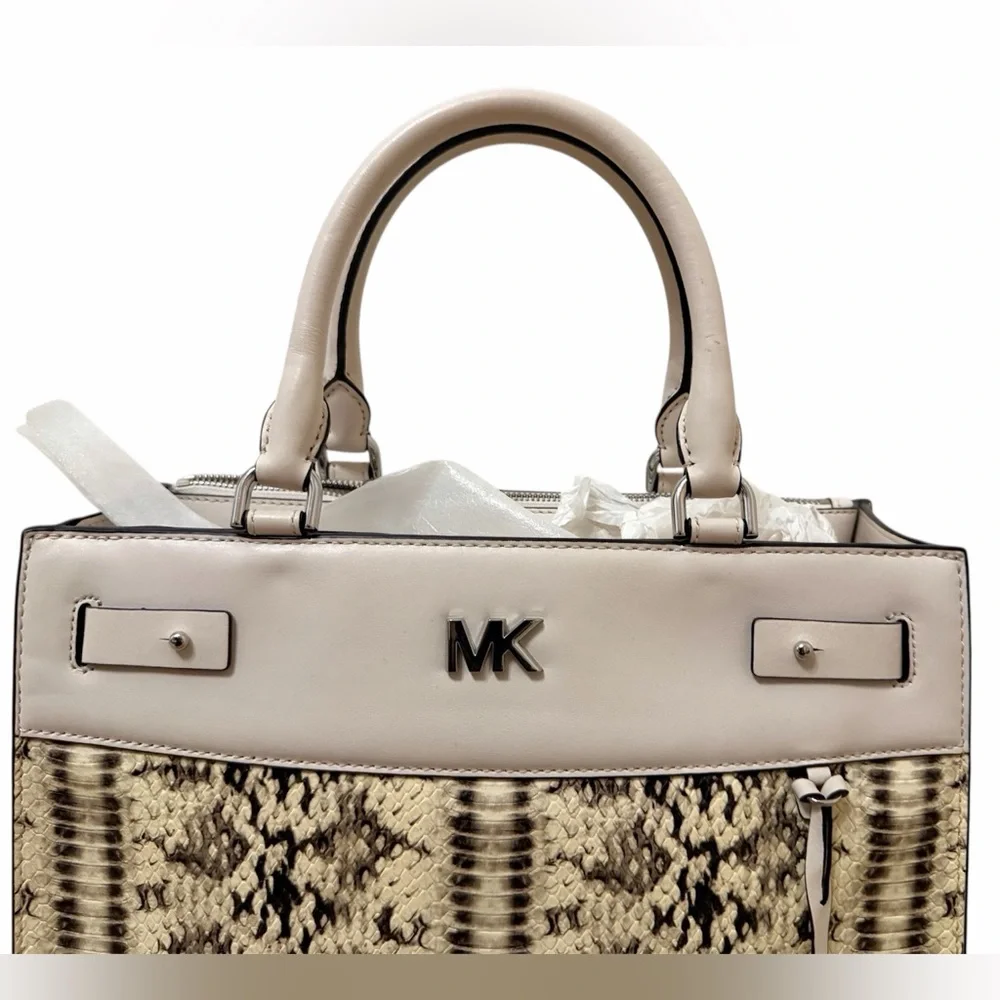 Michael Kors Reagan Large Satchel